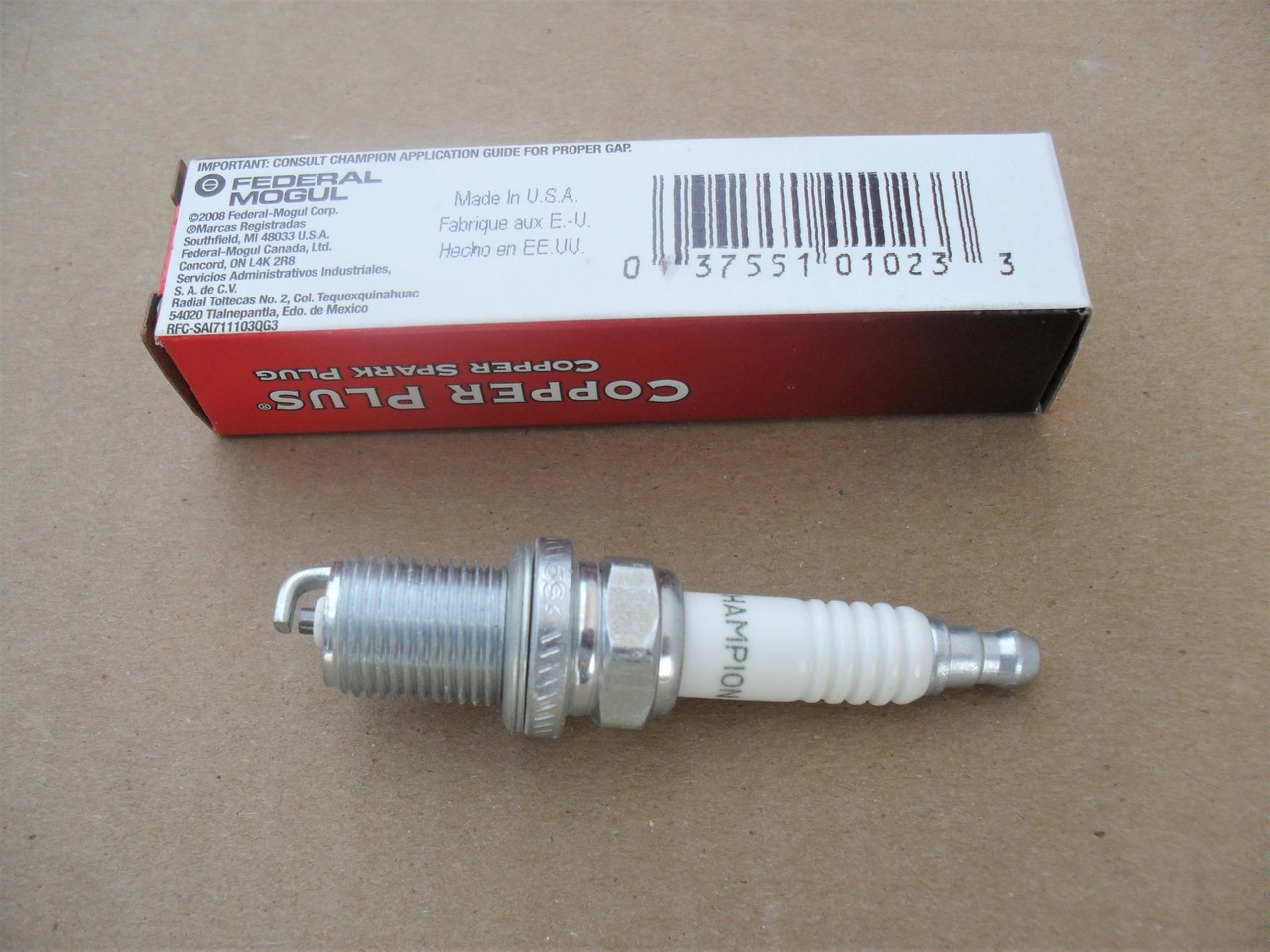 Spark Plug for John Deere MIU11020, MIU11299