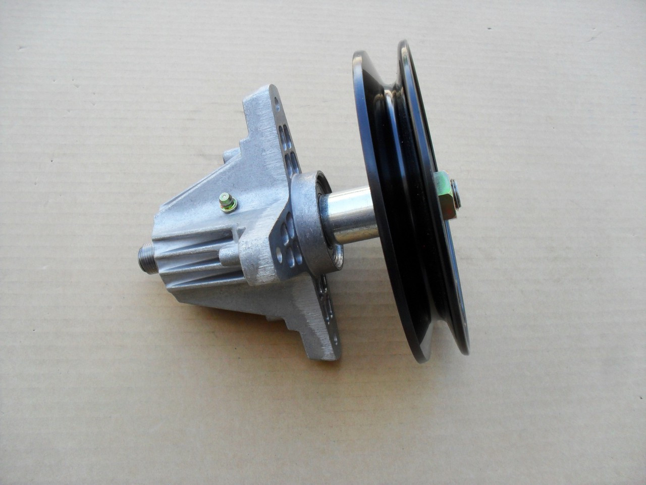 Deck Spindle for Craftsman R1000, Z6000, 42" Cut 618-04822, 618-04822A, 618-04889, 618-04889A, 618-04950, 918-04822, 918-04822A, 918-04889, 918-04889A, 918-04950