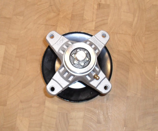 The ROP Shop Spindel-Set Für Toro GT2100, GT2200, LX500 – 6-teilig, Komplette Montage