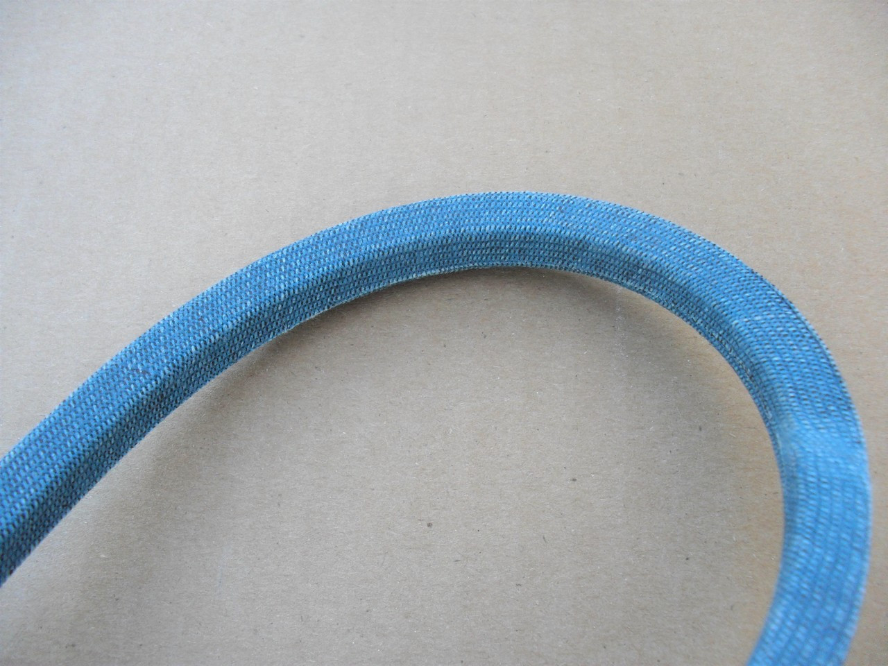 Belt for Toro 110364 113105 126220 126520 1574 263340 27159 375650 517439 632951 70345 70354 70364 74231 H0364 MW10367 MW10369 12-6220 12-6520 26-3340 271-59 37-5650 63-2951 Oil and heat resistant