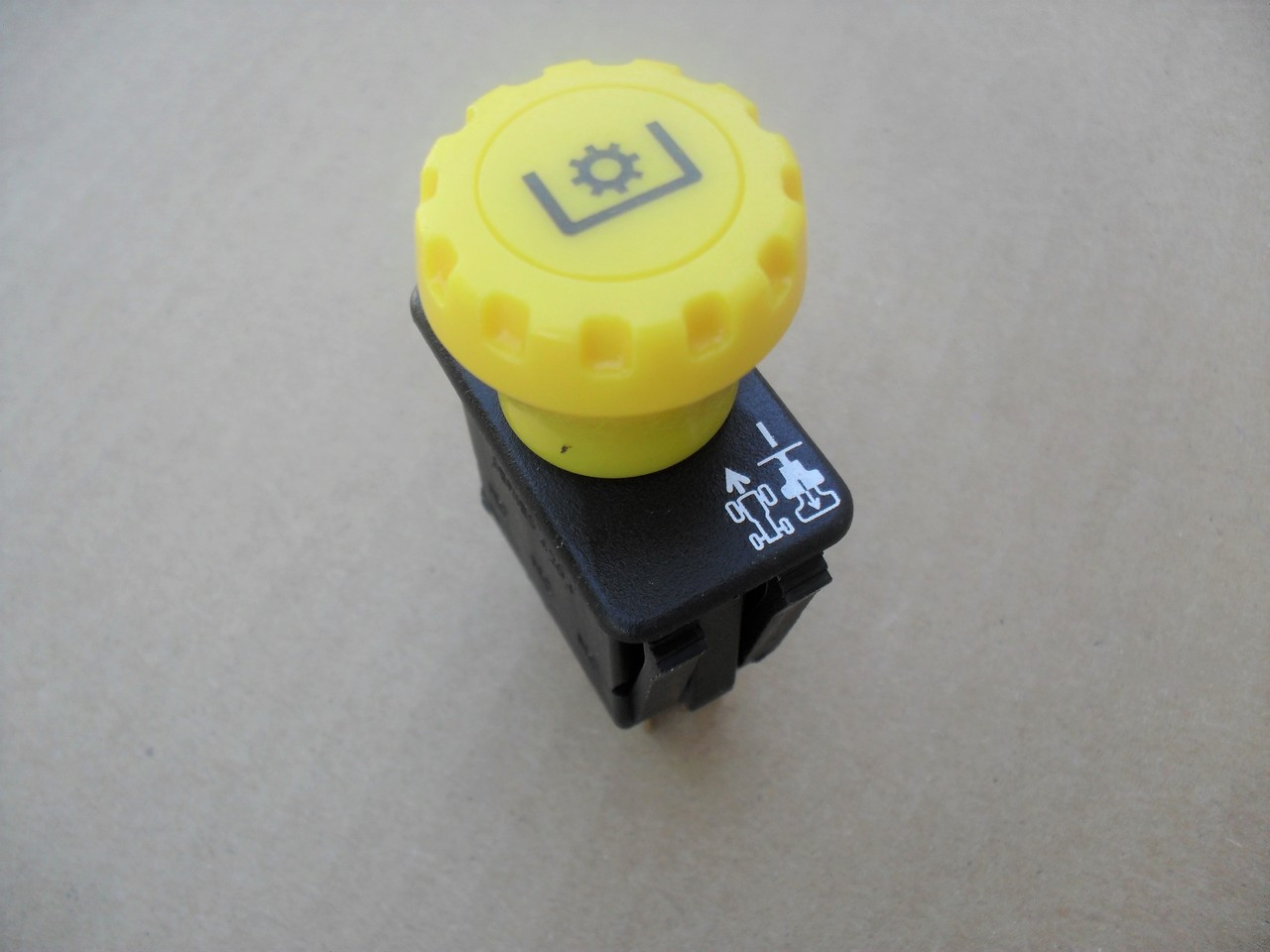 PTO Switch for John Deere 425 445 455 G100 LX289 LT190 LX288 Sabre AM124140 AM127393 LVA21438 8 Terminals