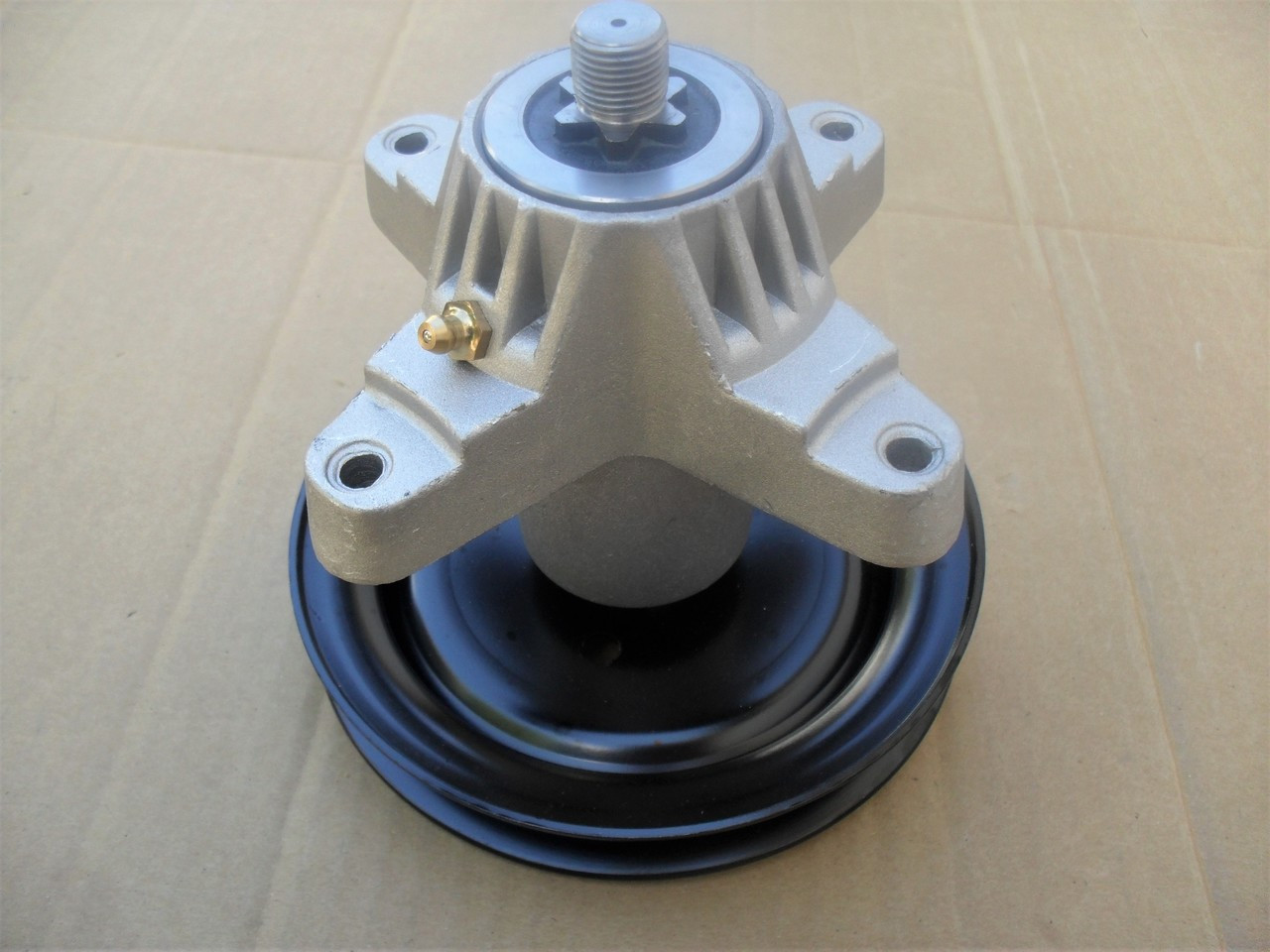 Deck Spindle for Massey Ferguson 918-04456 918-04461 Includes pulley and mounting bolts