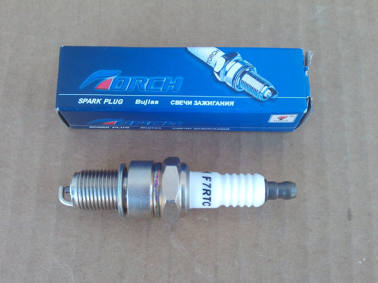 Spark Plug for Toro 1191901 813250 119-1901 81-3250 20" Recycler Super Recycler Super Bagger