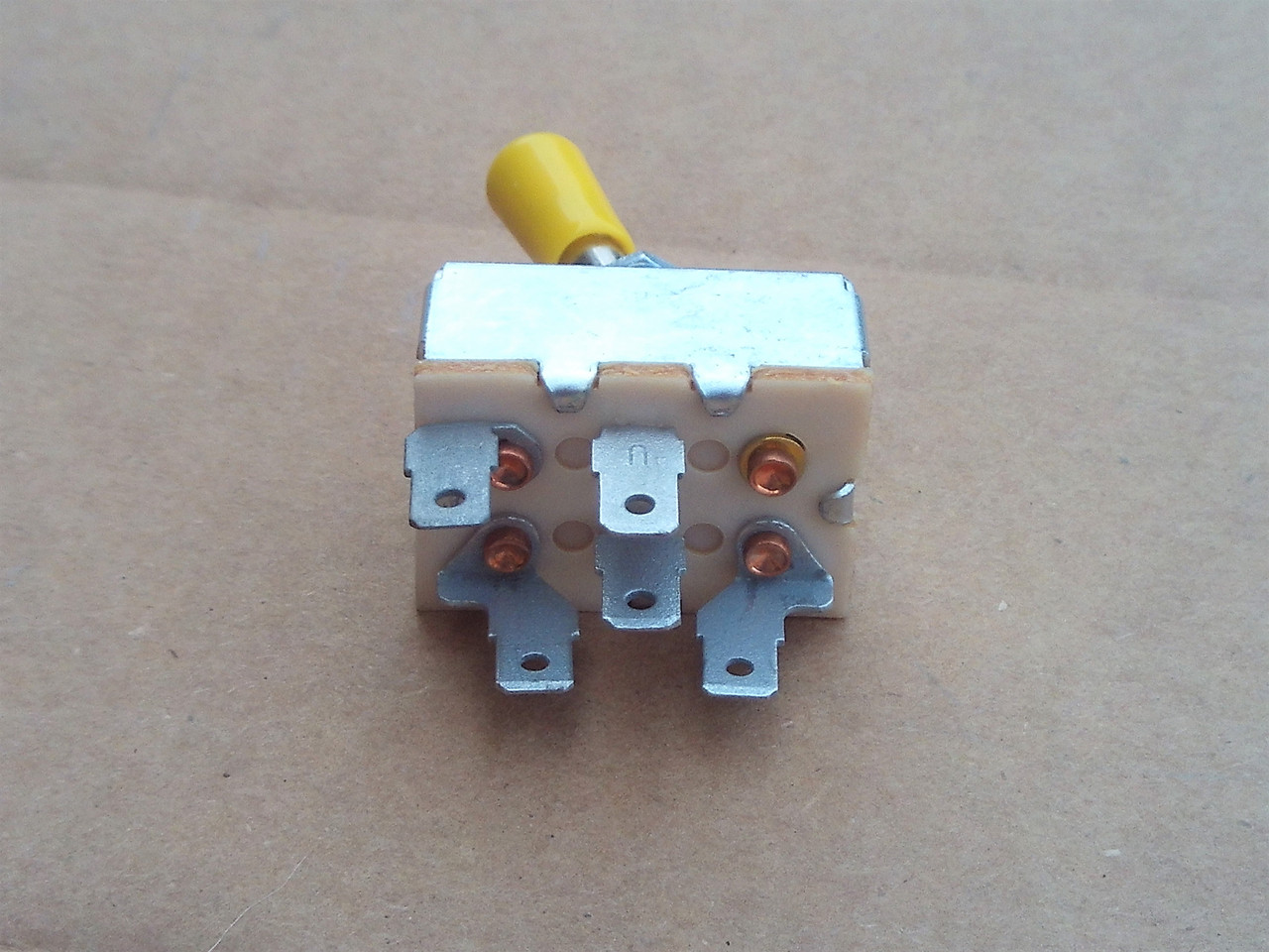 OTOTEC 4Pcs Ignition Keys Replacement AM131841 AM101600 AM102439