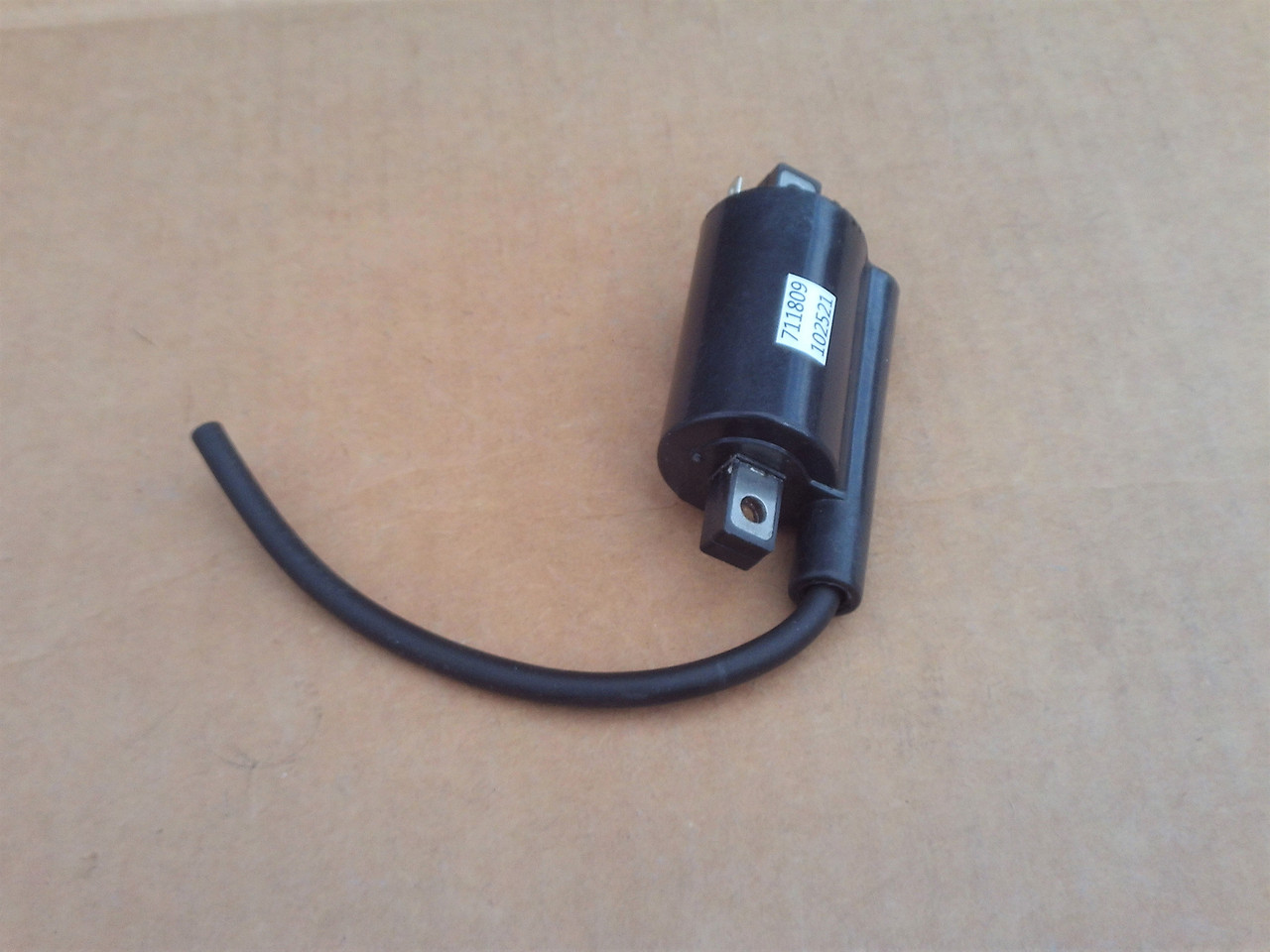 Ignition Coil for John Deere 240, 245, 260, 265, 285, 320, 325, 335, 345, 425, 445, 455, GX345, LX172, LX173, LX176, LX178, LX186, LX188, LX277, LX279, LX289, F725, F911, Gator AM105571, AM118703, AM120732