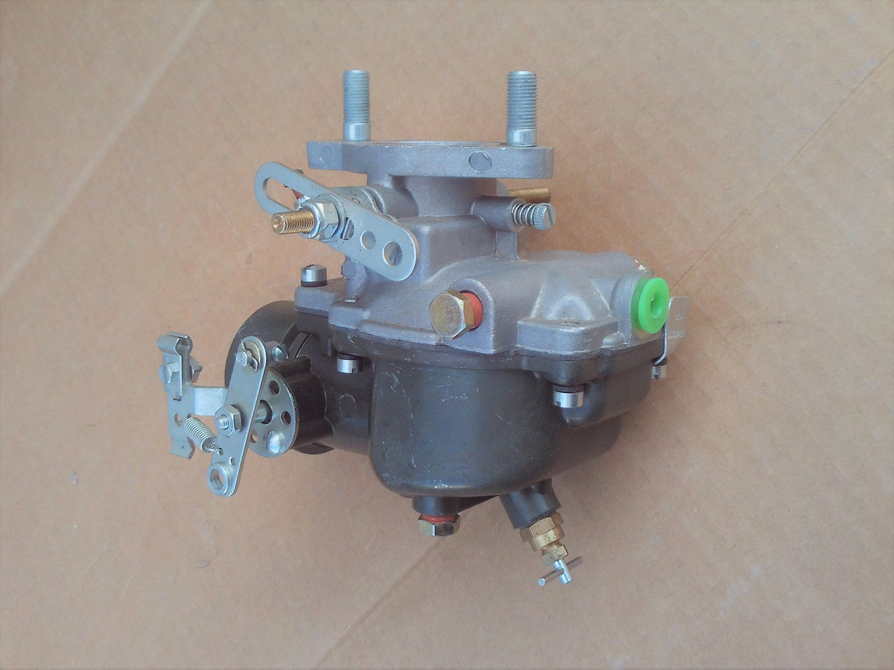 Carburetor for Massey Ferguson 194603M1, 194603M91, 520736M92, 773368M91, 773368V91