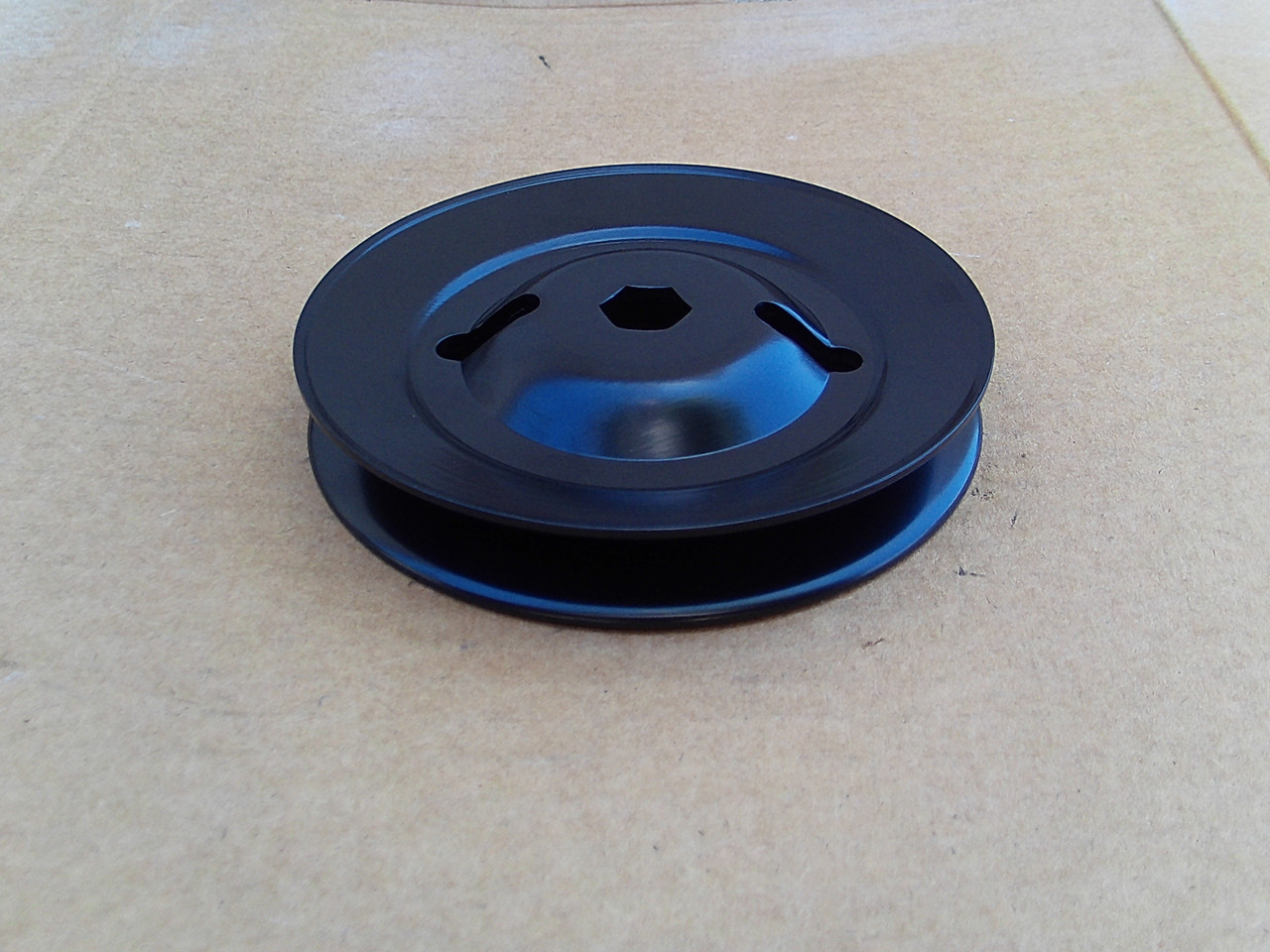 Deck Spindle Pulley for John Deere 145 155C L120 L130 LA130 LA140 S240 Z245 Z255 Z355E GX20335 M155979 I.D: 6 Point hex design