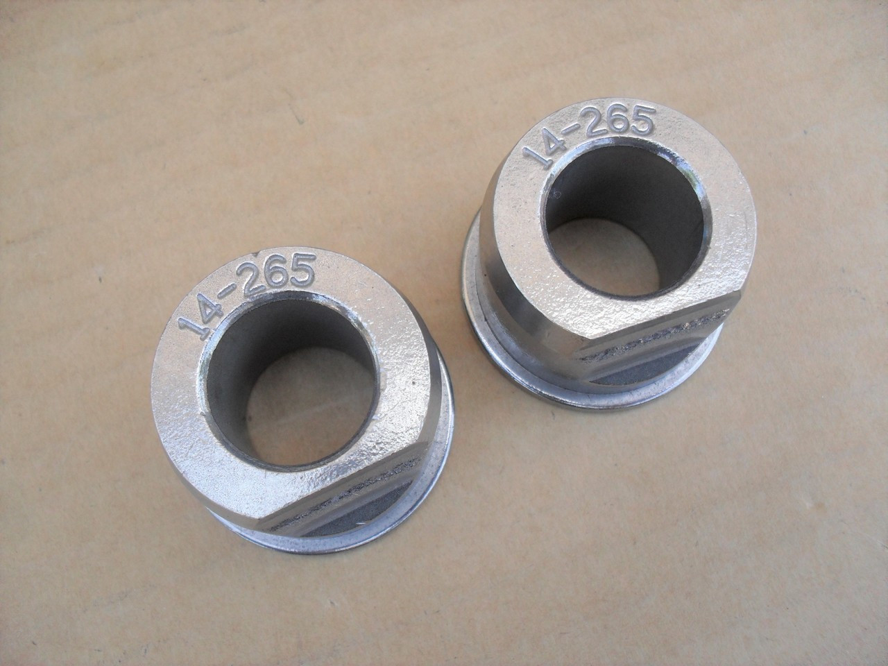 Wheel Bushings Bearings for John Deere GX10059, M123811 bushing, bearing Set of 2