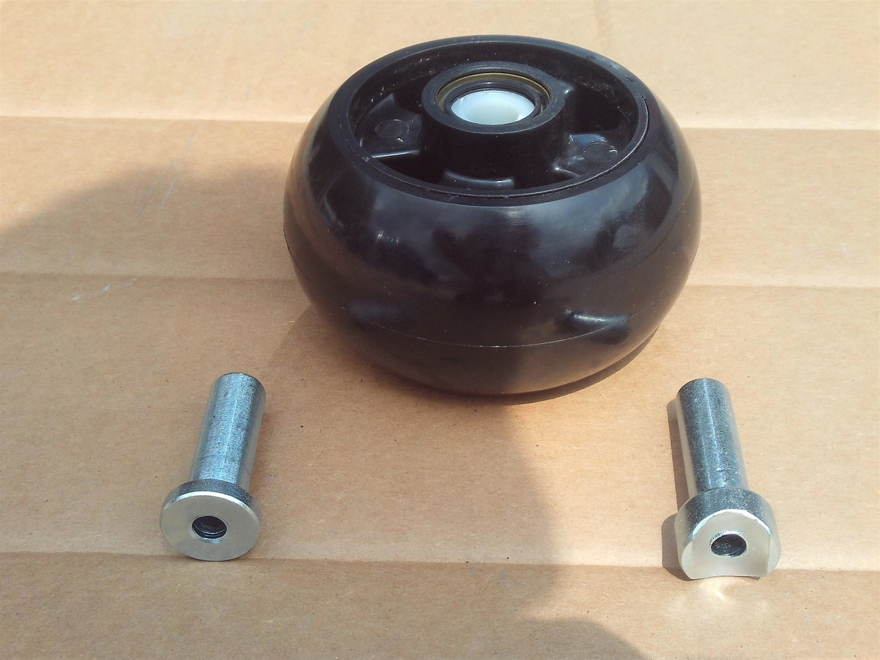 Deck Wheel Kit for John Deere 240 245 260 265 285 320 325 335 345 355D 2025R 2210 4010 4100 4110 4115 4200 4210 4300 4310 4400 4410 4500 4510 4600 4610 4700 ZTrak AM125172 Includes bushings and grease fitting