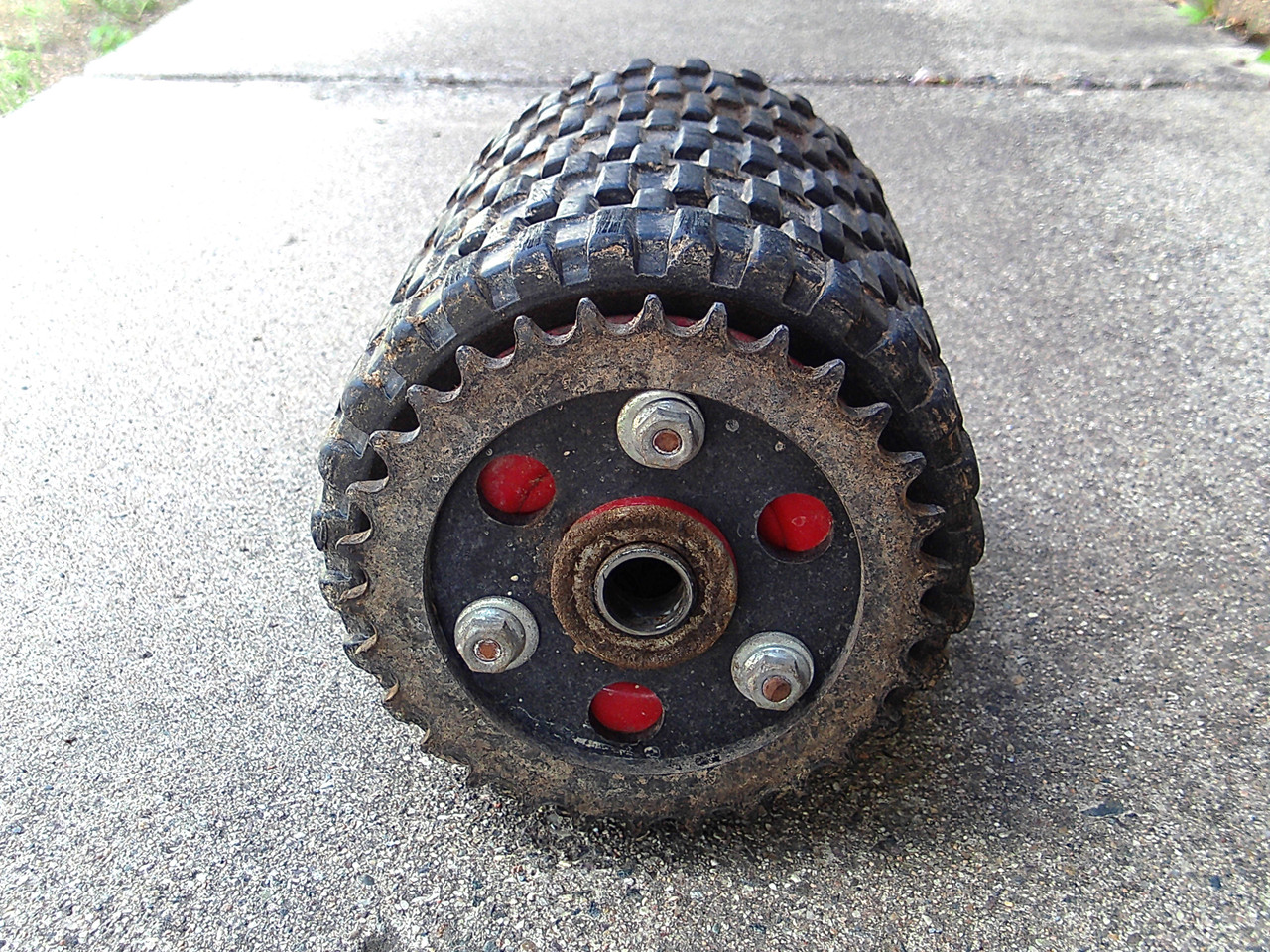 Mclane Drive Tires 1035 with Sprocket 1038 USED ASSEMBLY