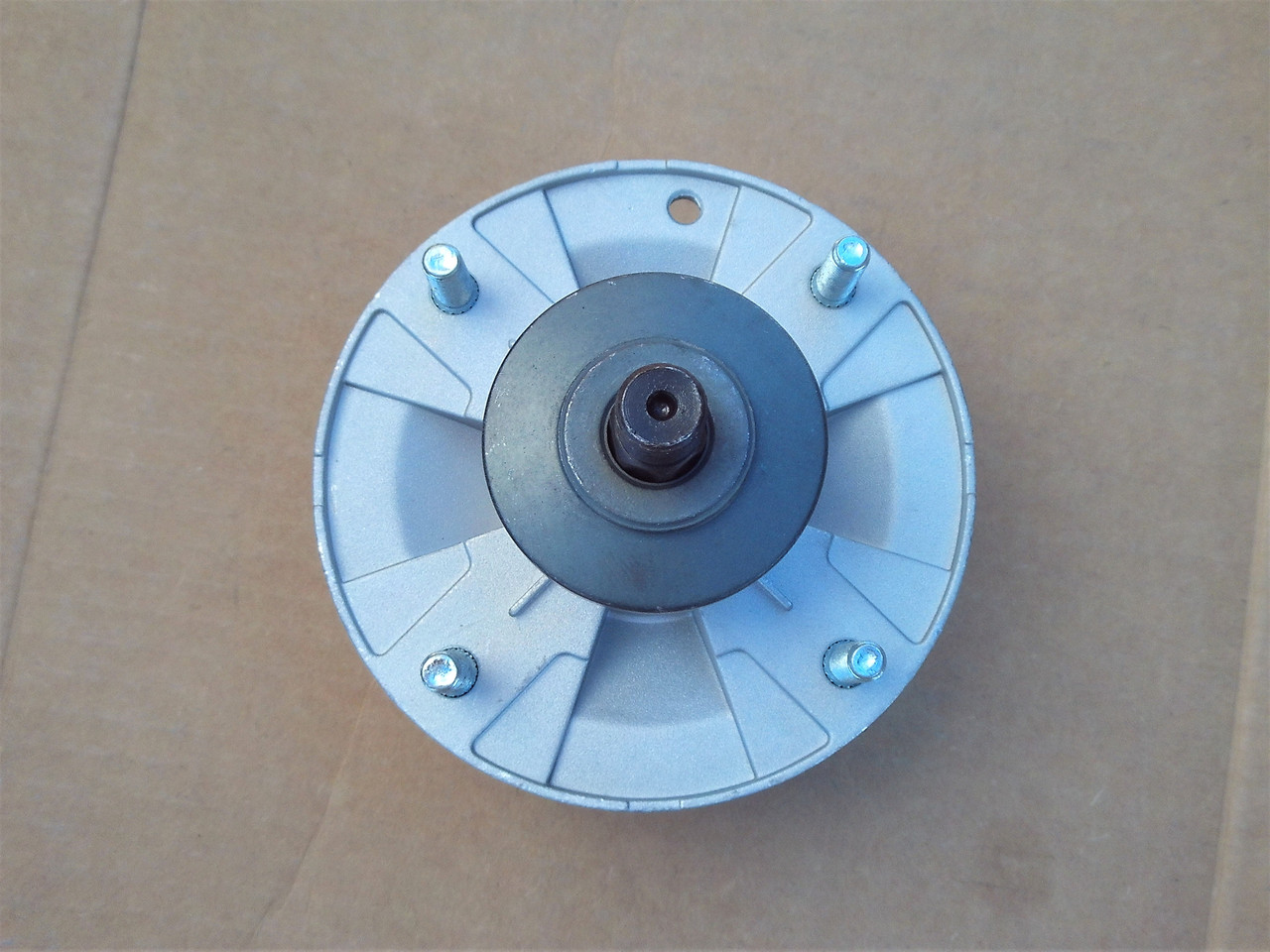 Deck Spindle for John Deere Z335E, Z335M, Z345M, Z345R, Z355E, Z355R, ZTrak AM144608