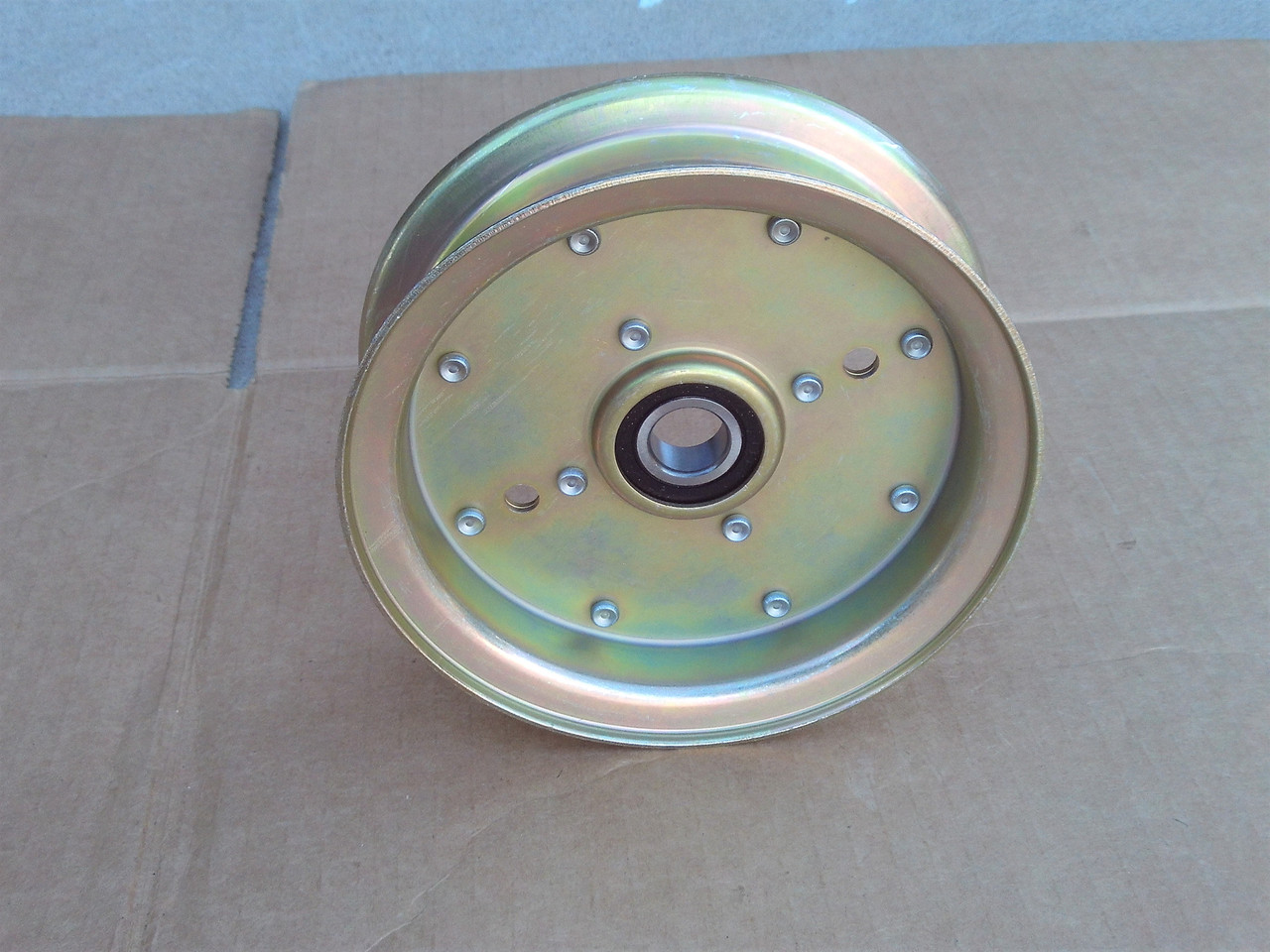 Deck Idler Pulley for Poulan Pro 460ZX 461ZX 46" Cut 532132728 539112196 539131148 539132728 581813701 589766101 589766102 ID: 5/8" OD: 5-7/8" Height: 2"