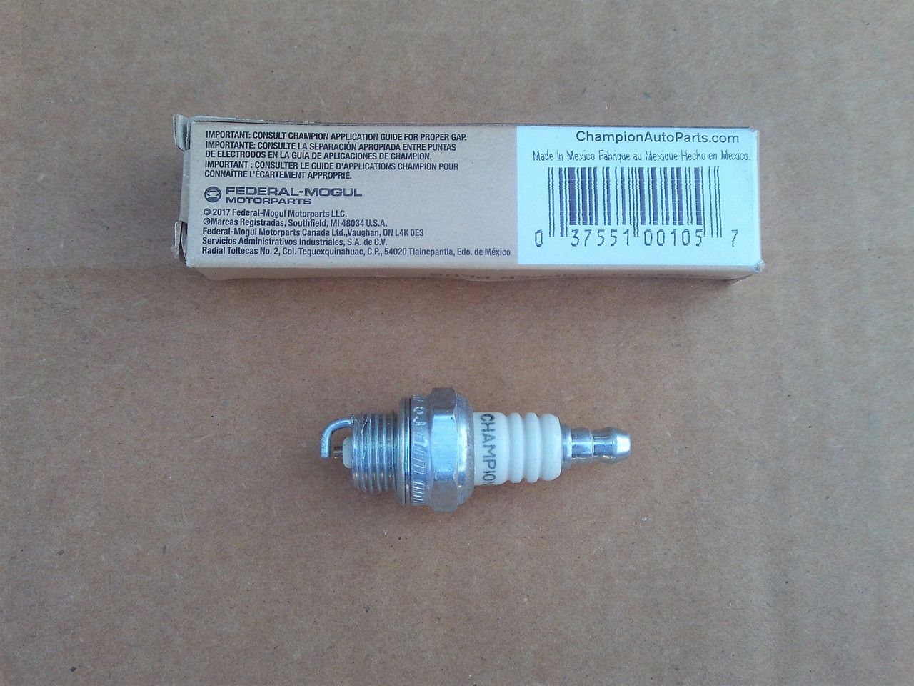 Champion Spark Plug CJ6Y, 858