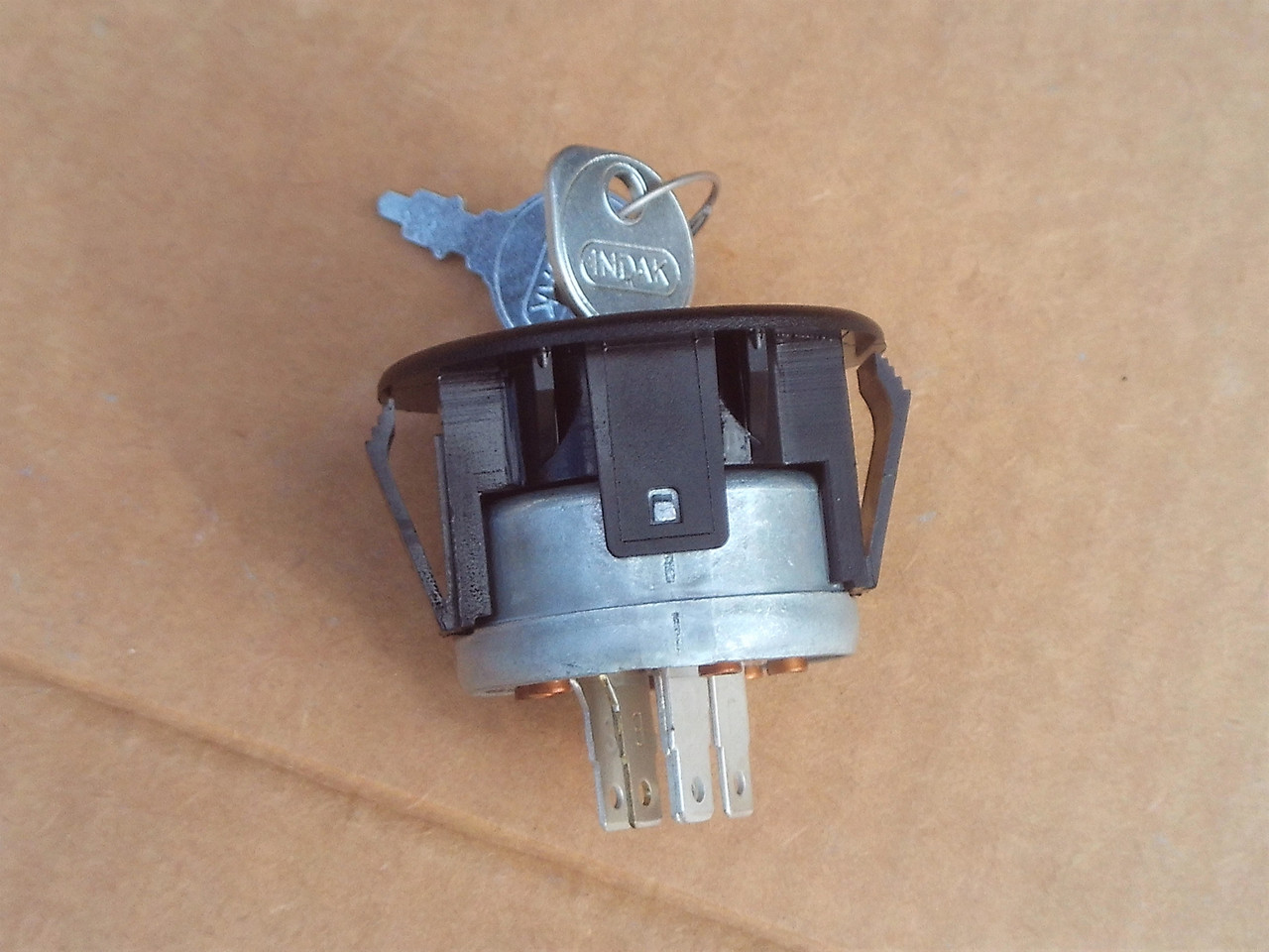 Ignition Starter Switch for Kees 7072684YP, Includes key