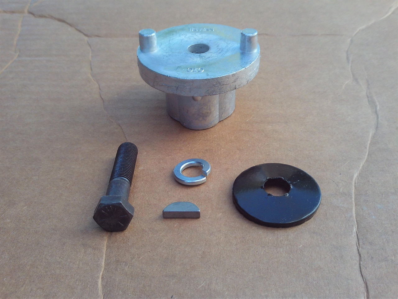 Blade Adapter for Bobcat Sensation includes bolt, washer, key 1184 Normally used on 5 HP Engines