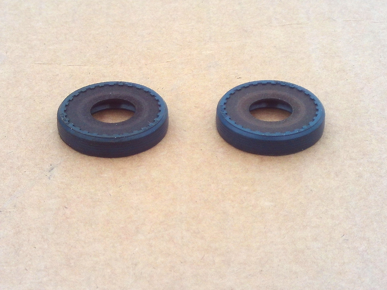 Stihl Oil Seal for MS192C, MS192T, MS192TC, MS193T, MS193TC, Set of 2 Seals 9639 003 1206, 96390031206