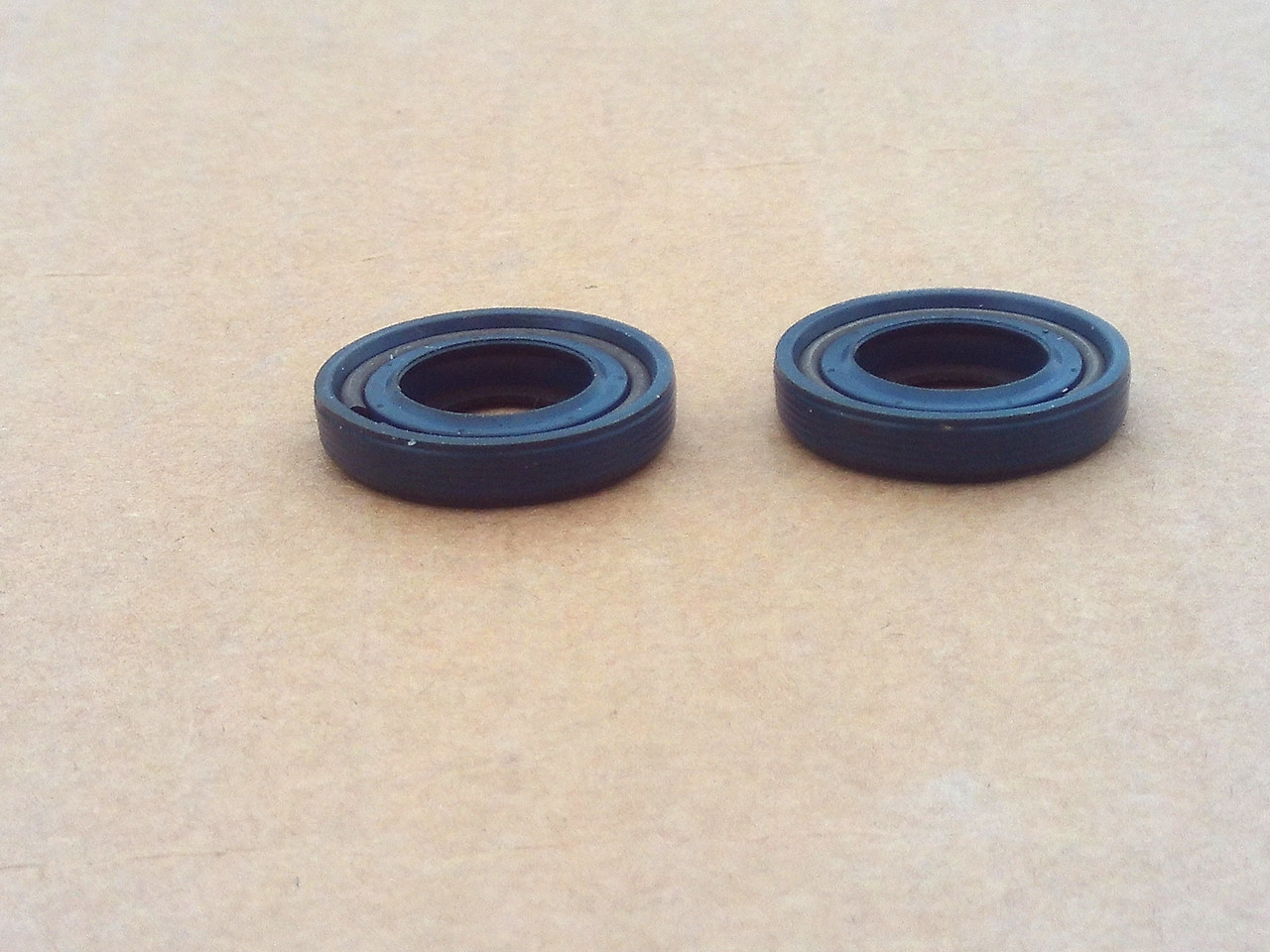 Stihl Oil Seal for MS192C, MS192T, MS192TC, MS193T, MS193TC, Set of 2 Seals 9639 003 1206, 96390031206