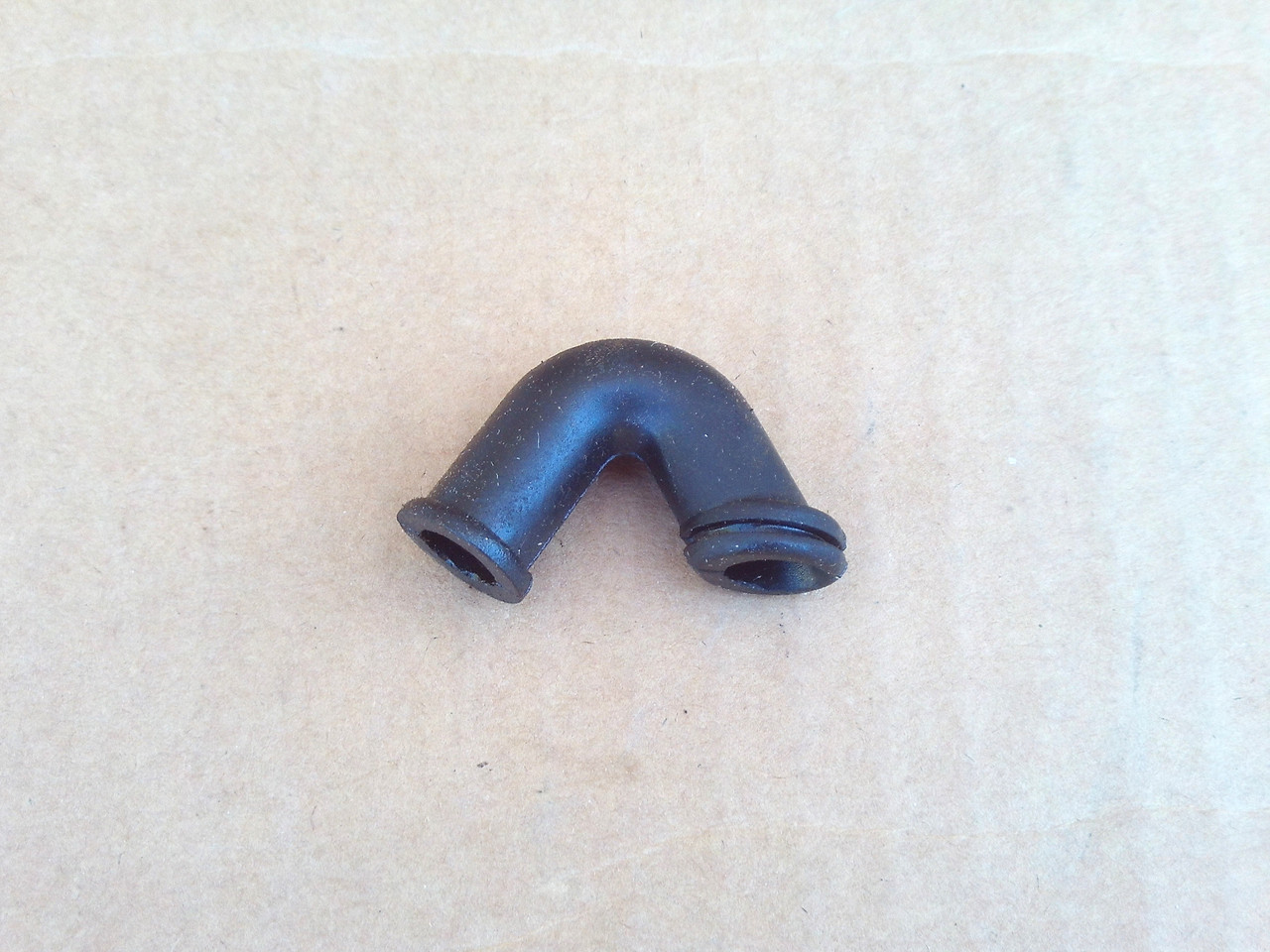 Briggs and Stratton Breather Grommet Tube Hose 67738 &