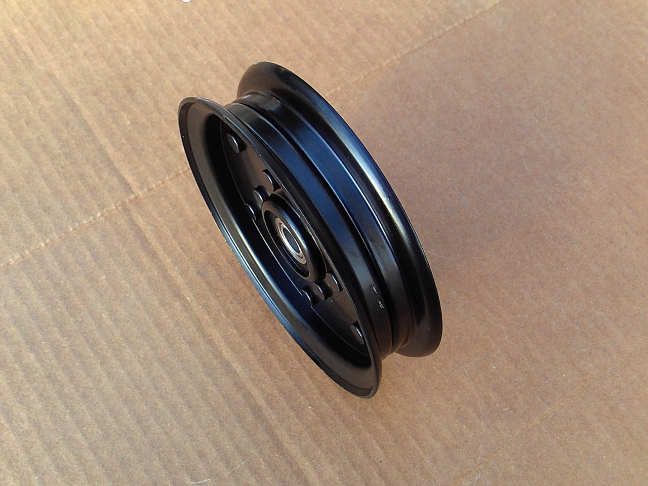 Flat Idler Pulley for Hustler 126124 604231 607479 Raptor Flip Up Limited SD SDX OD: 5-3/4" ID: 1/2" Height: 1-5/16"