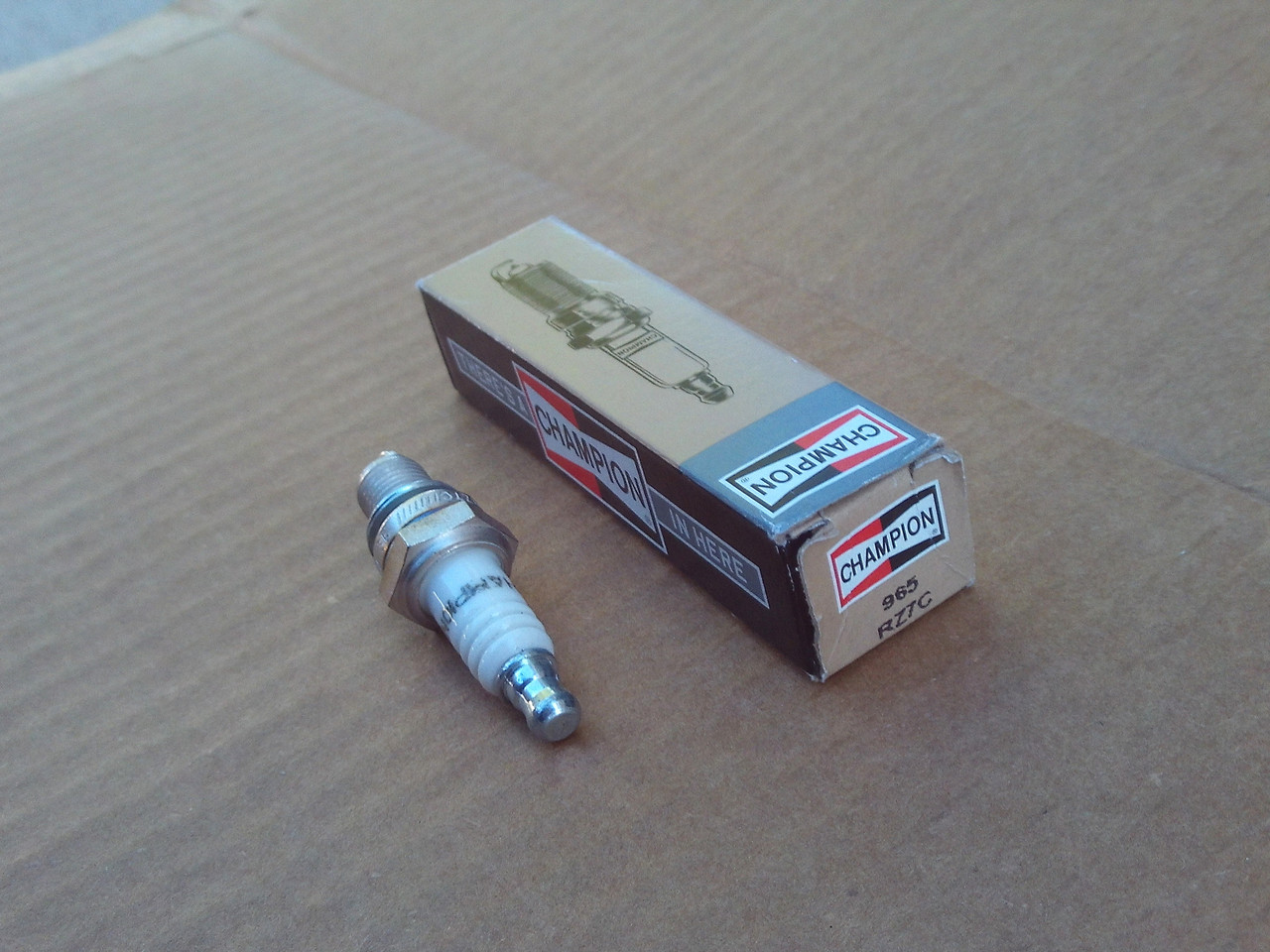 Spark Plug MTD 9295-310502