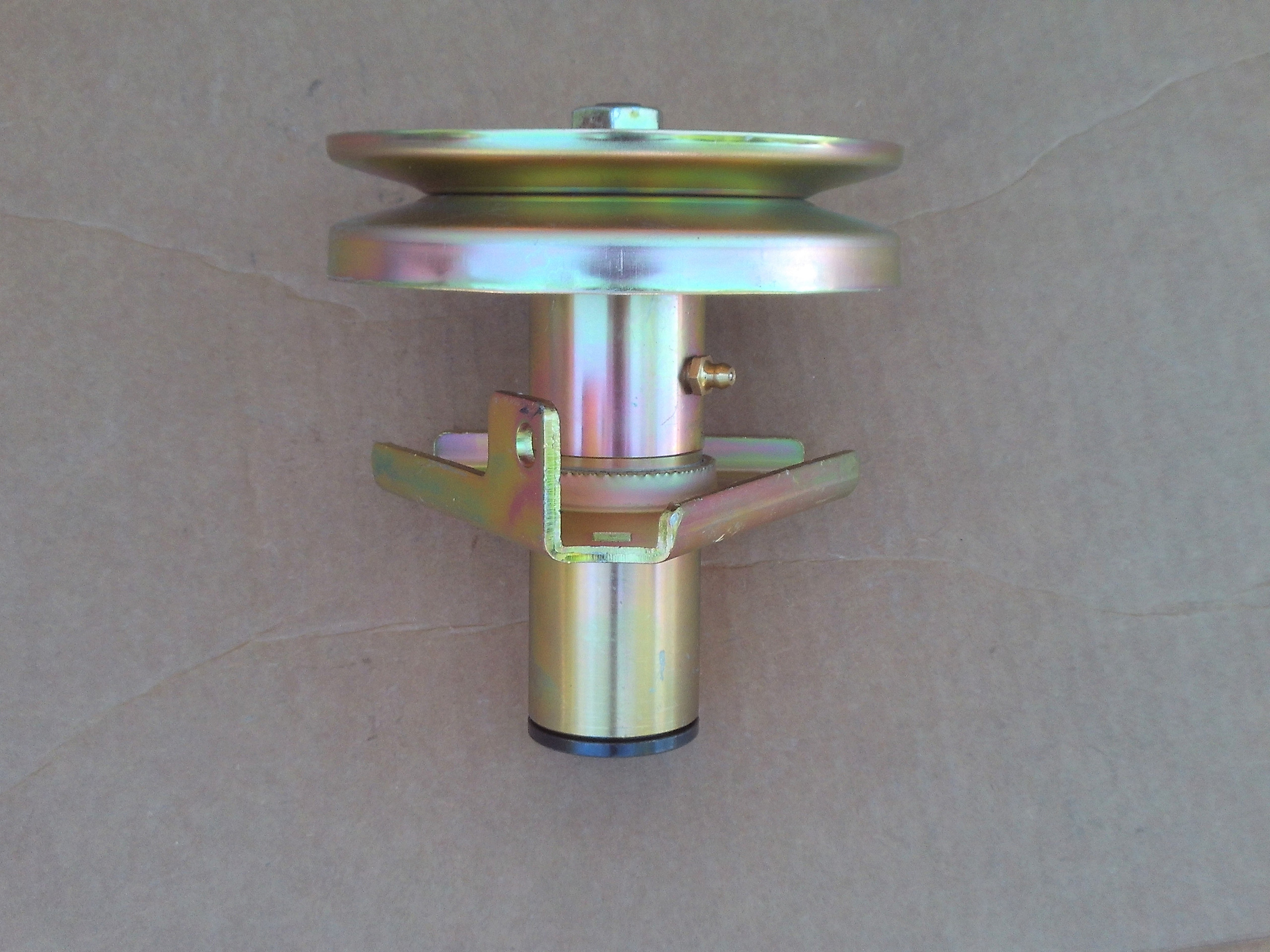 Deck Spindle for John Deere LT133, LT150, LT155, LT160, LT166, LT180