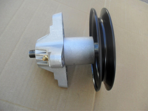 Deck Spindle for Cub Cadet LT1042, 42" Cut 618-04456, 618-04456A, 618-04456B, 618-04461, 618-04461A, 918-04456, 918-04456A, 918-04456B, 918-04461, 918-04461A, Includes pulley and mounting bolts