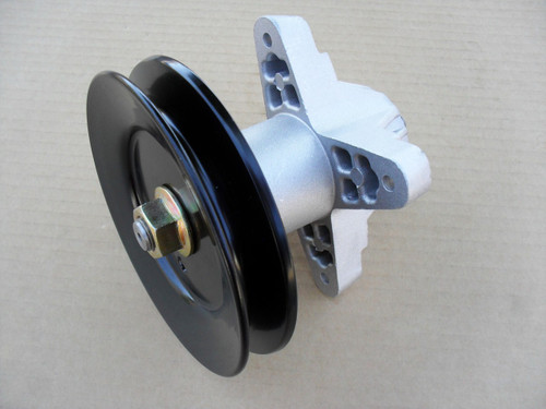 Deck spindle for White 38" cut 618-04474, 618-04474A, 618-04495, 618-04495A, 918-04474, 918-04474A, 918-04495, 918-04495A