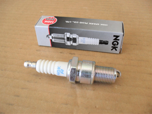 Spark Plug for Honda GX160QX2 GX120 GXV120 GX160 GXV160 GX200 GXV200 GX240 GXV240 GX270 GXV270 GX340 GXV340 GX390 GXV390 GX610 GXV610 GX620 GX640 GXV620 GXV640 GX670 08981999000 9807955145 08981-999-000 98079-55145 NGK