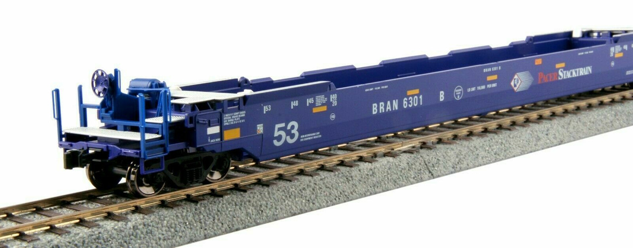 Kato ~ HO Scale ~ Gunderson MAXI-IV Double Stack 3 Car Set Pacer