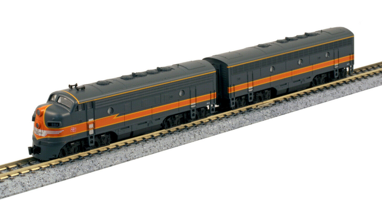 Kato ~ N Scale ~ F7 AB Set ~ Milwaukee Road ~ Both Powered ~ DC