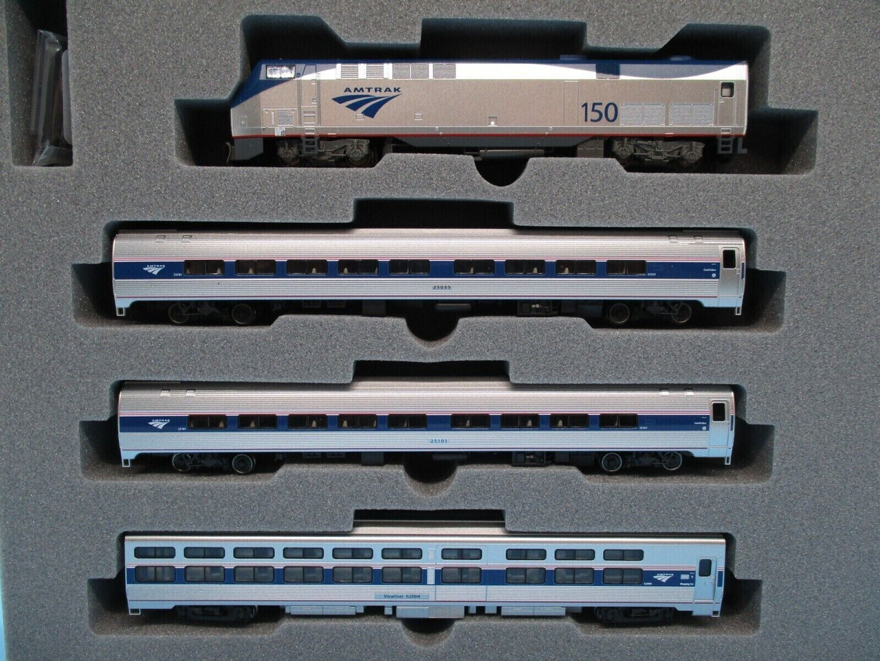 Kato ~ N Scale ~ P42 Amtrak Amfleet Viewliner Intercity
