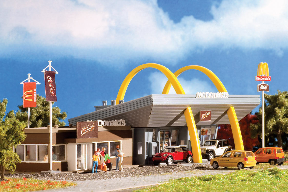 N Scale (1:160) Unassembled Wood Restaurant Kit - Mint Condition, Unpainted - Model Railroad Building