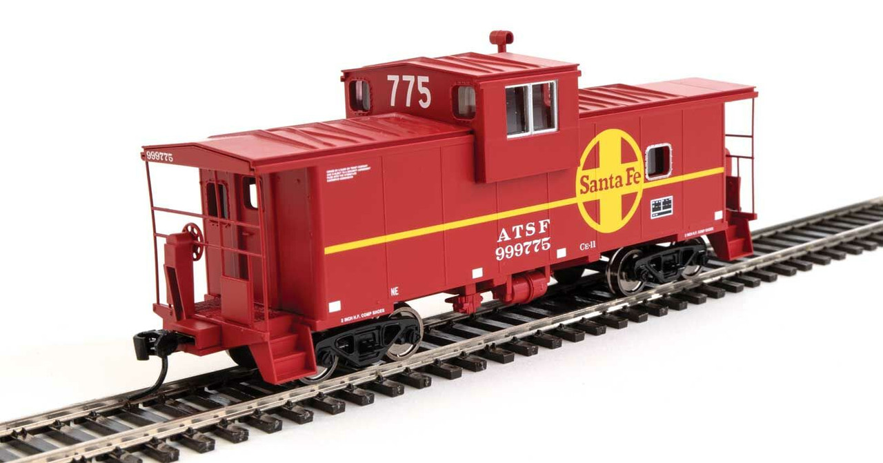 WalthersMainline ~ HO Scale ~ International Extended Wide-Vision