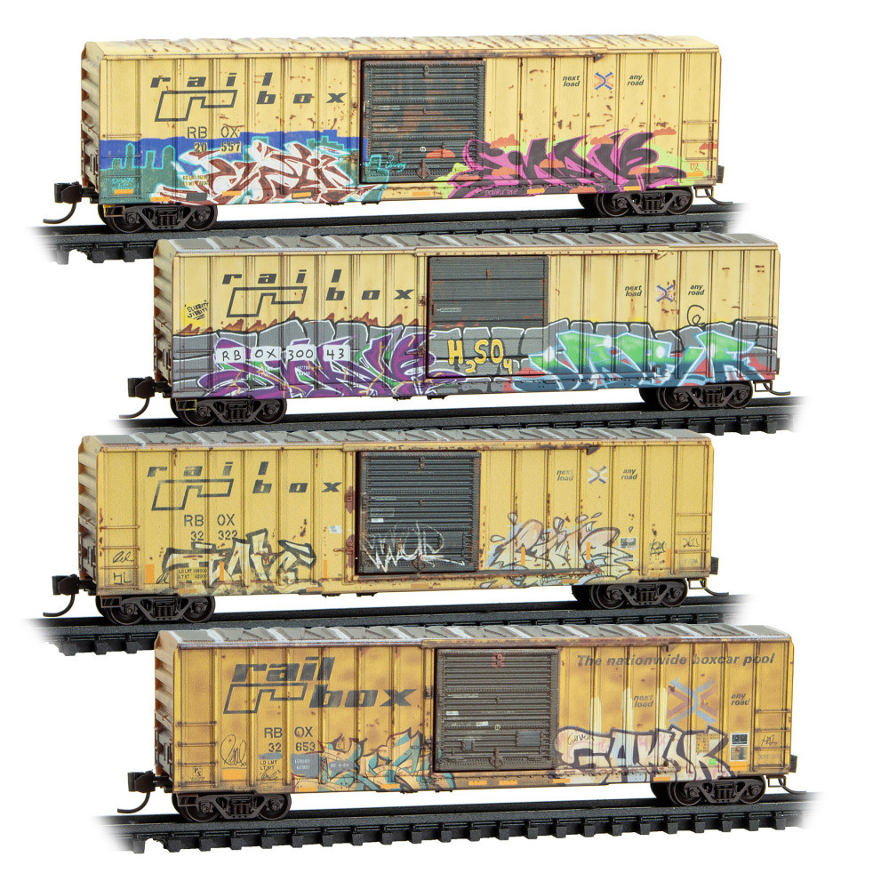 Micro Trains ~ N Scale ~ 40' Standard Boxcars ~ Great Northern
