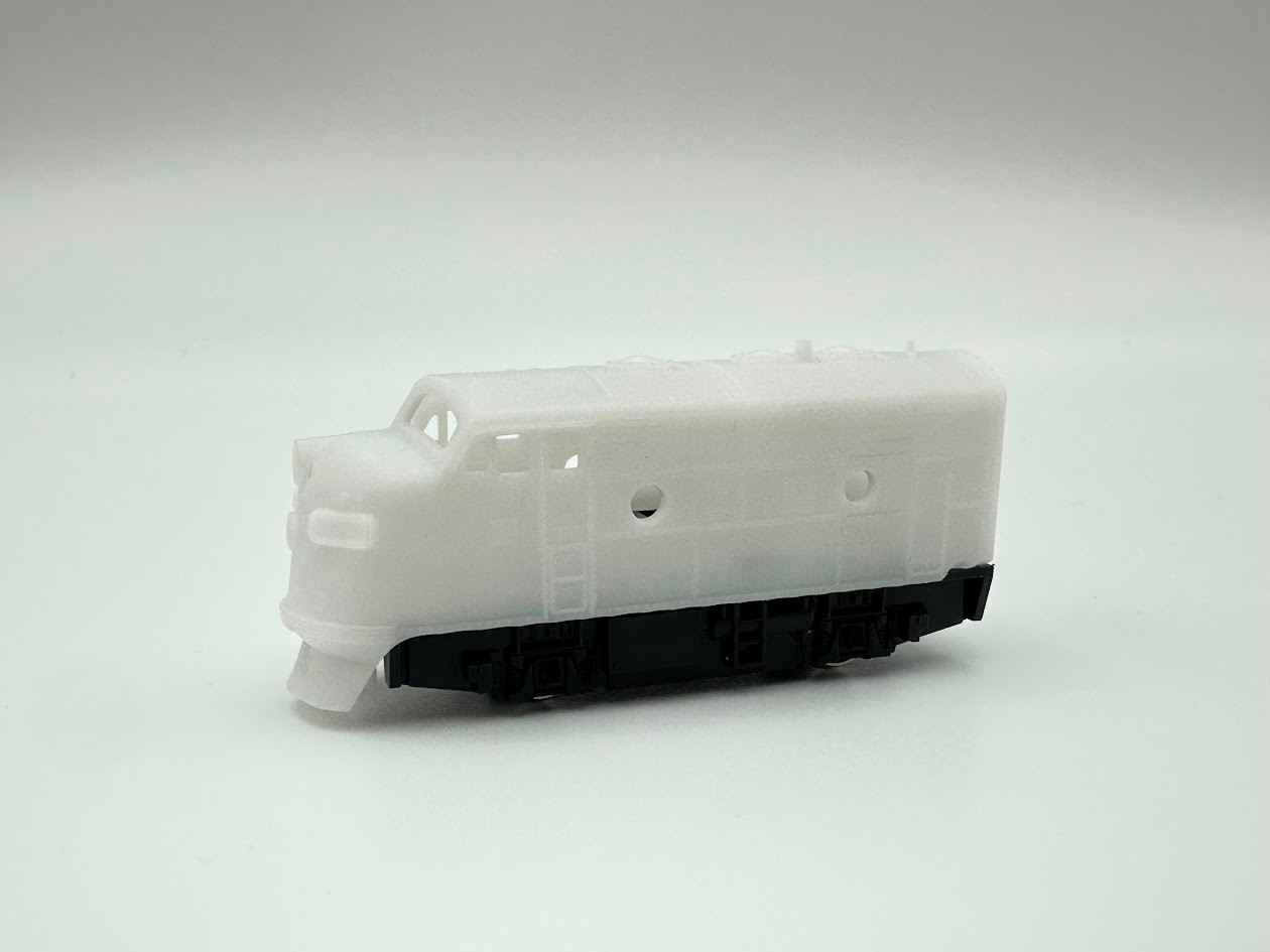 Kato ~ N Scale ~ ES44AC ~ Canadian National #2816 ~ DCC Sound