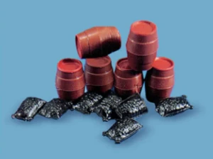 Peco ~ HO Scale ~ Modelscene ~ Sacks & Barrels ~ 5064