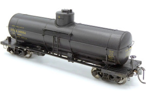 Rapido ~ HO Scale ~ Union Tank Car 10,000 Gal X-3 ~ UTLX #33873 ~ 159003