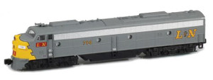 American Z Line ~ Z Scale ~ EMD E8 A ~ Louisville & Nashville L&N #795 ~ DC Version ~ 62608-2