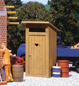 Pola G ~ G Scale ~ Outhouse ~ 333215