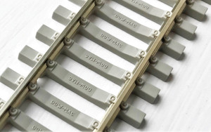 Peco ~ HO Scale ~ Code 100 ~ 36" Flex Track Concrete Ties (25 Pieces) ~ SL-103-25