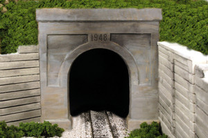 Monroe Models ~ HO Scale ~ Tunnel Portal Modern Concrete Single Track ~ 133