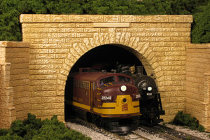 Monroe Models ~ HO Scale ~ Tunnel Portal Sand Stone Block Double Track ~ 165