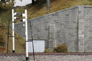 Monroe Models ~ N Scale ~ Abutment Wings Cut Stone (2 pcs) ~ 202