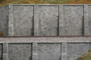 Monroe Models ~ N Scale ~ Retaining Walls Cut Stone (2 pcs) ~ 206