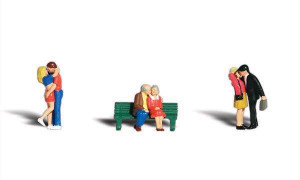 Woodland Scenics ~ N Scale ~ People ~ Lovers ~ A2133