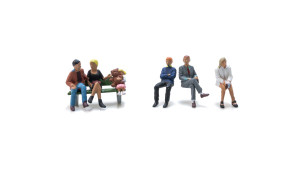 Woodland Scenics ~ N Scale ~ Bus Stop People ~ A2134