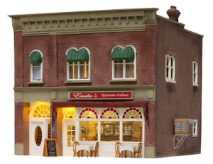 Woodland Scenics ~ N Scale ~ Built & Ready Emilio's Italian Restaurant ~ BR4945
