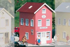 PIKO ~ G Scale ~ Garden City Gunillas Hair, Building Kit ~ 62068