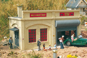 PIKO ~ G-Scale ~ Bills Body Shop, Building Kit ~ 62208