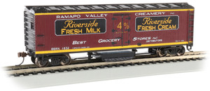 Bachmann ~ HO Scale ~ Ramapo Valley - Track-Cleaning 40' Wood-Side Reefer ~ 16333
